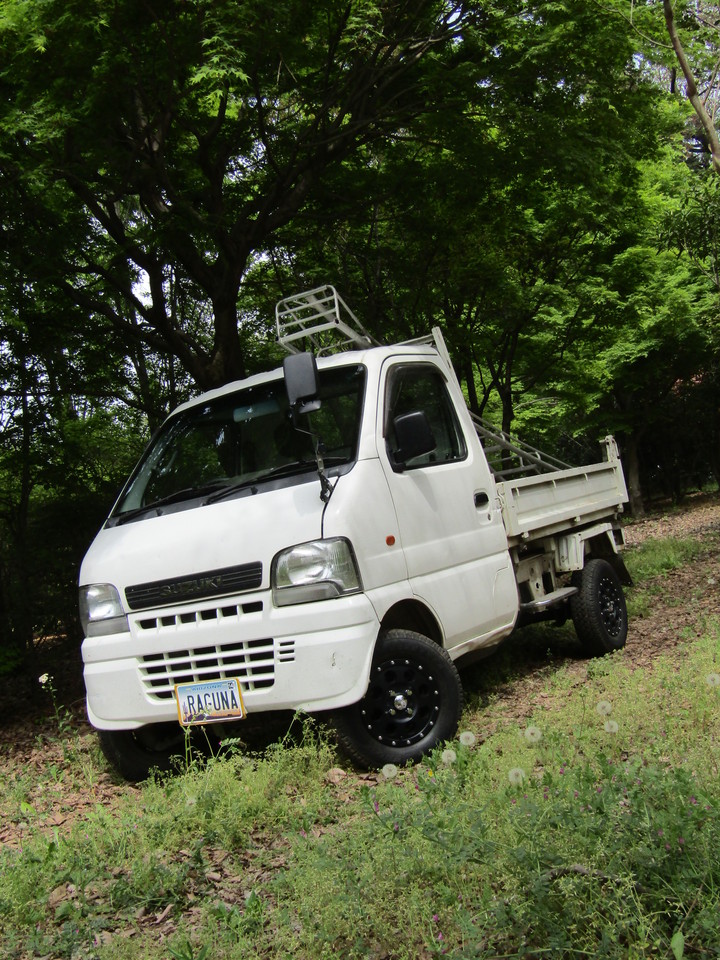 GALLERY : IMX12 + SUZUKI CARRY : 日本発 4WDブランド---RAGUNA,INC.：ラグナ株式会社  高性能・高品質・ニューデザインを追求し、常にユーザー様が求める最適性能ホイールを、フレキシブルに生産かつ安定的に供給する一貫生産供給体制こそが、ラグナの方針であり使命と  ...